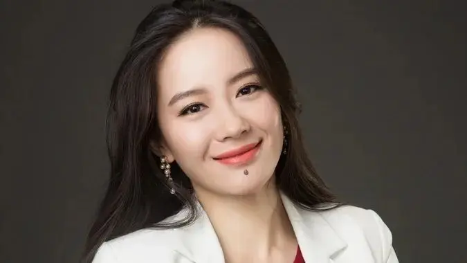 何一分享Web3创业心得：成长心态与坚持是女性成功关键