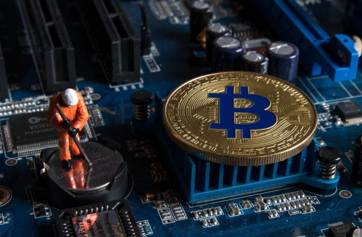 比特币挖矿耗电量有多大？2025年能否攻克能源困境？