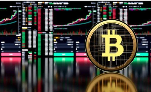 比特币交易验证与去中心化记账机制是如何实现的？